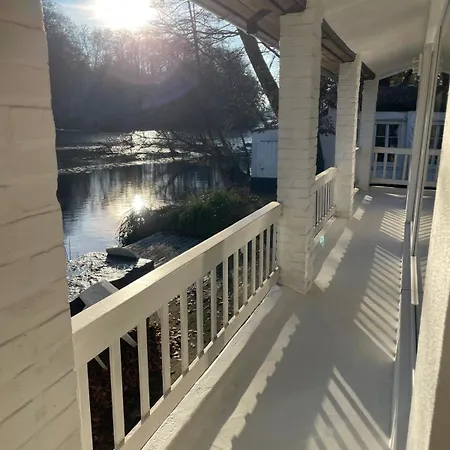 Апартаменты Seehaus Mit Kamin Und Hot Tub *