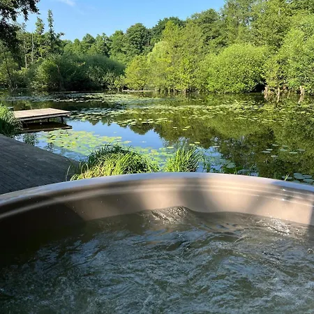 Апартаменты Seehaus Mit Kamin Und Hot Tub *